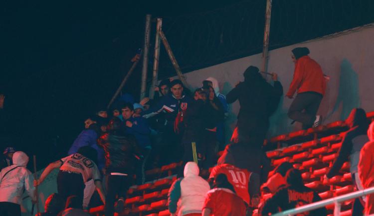 Imagen de Colo Colo hizo causa común con la U, su clásico rival, al igual que Palestino