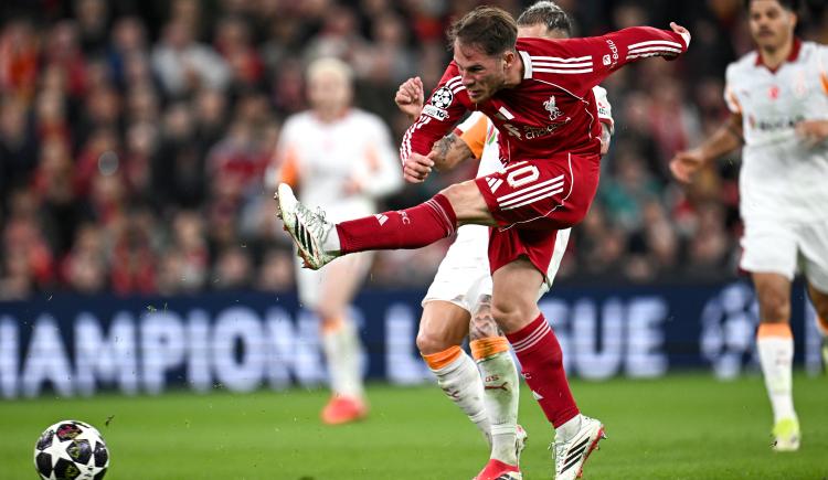 Imagen de De laboratorio: La asistencia de Mac Allister en el gol de Liverpool en la Champions League