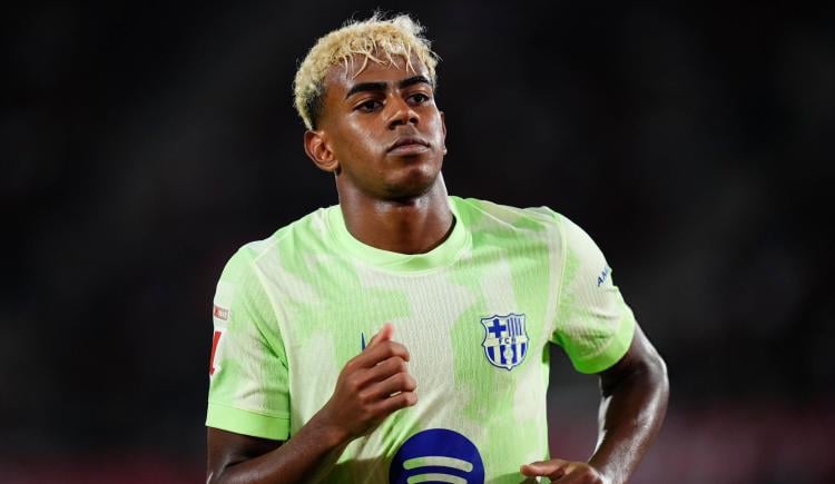 Imagen de Lamine Yamal volvió lesionado de la selección española y Barcelona explotó de bronca