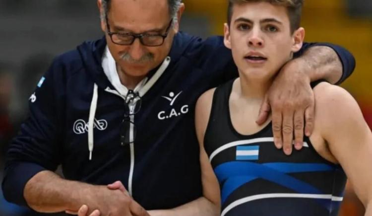 Imagen de Santiago Ferrari, medalla de bronce en gimnasia trampolín