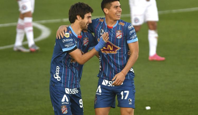 Imagen de ARSENAL DERROTÓ A ARGENTINOS EN SARANDÍ