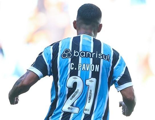 Imagen de Cristian Pavón dejó su sello en la goleada de Gremio