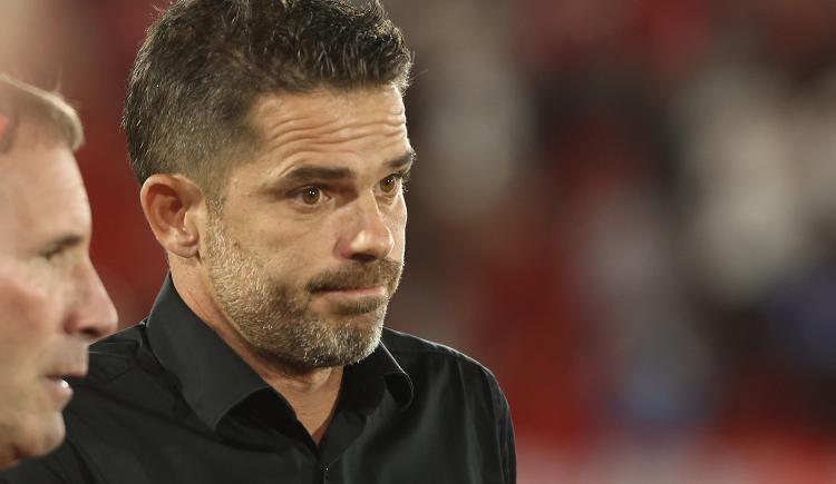 Imagen de Alerta en Boca: llegó el primer dolor de cabeza para Gago en 2025
