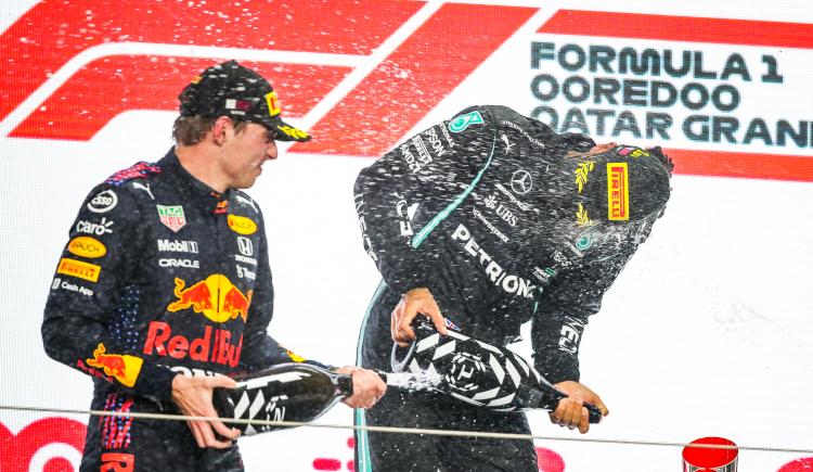 Imagen de FÓRMULA 1: HAMILTON GANÓ Y NO SE RESIGNA