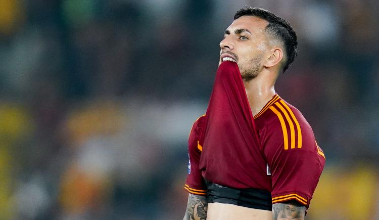 Imagen de Triunfo y expulsión: Leandro Paredes vio la roja en la victoria de Roma