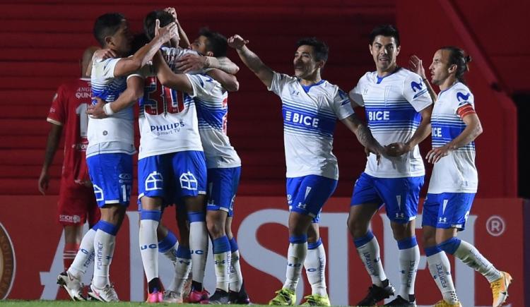 Imagen de UNIVERSIDAD CATÓLICA LE SACÓ EL INVICTO A ARGENTINOS