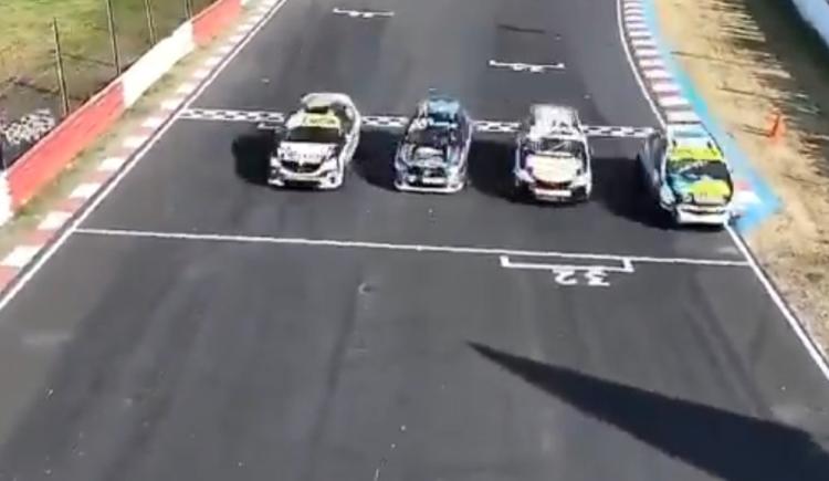 Imagen de Electrizante final en el Turismo Pista: llegaron cuatro juntos, ¿ganó Canapino?