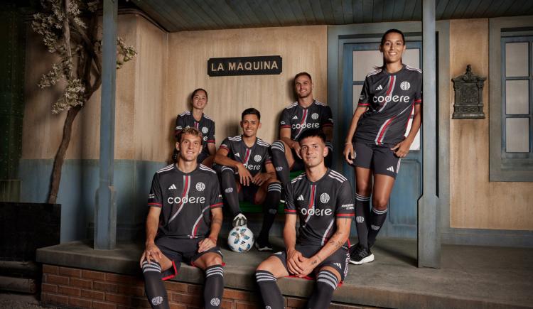 Imagen de River presentó su nueva camiseta: cuánto sale y dónde se consigue