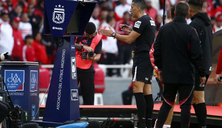 Imagen de Qué dijo Yael Falcón Pérez sobre el penal sancionado en River-Belgrano