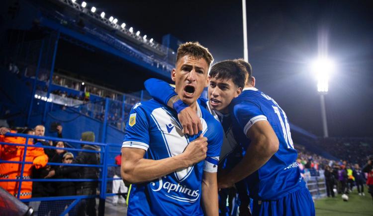 Imagen de En la noche de los penales, Vélez se alejó del descenso y profundizó el mal momento de Independiente
